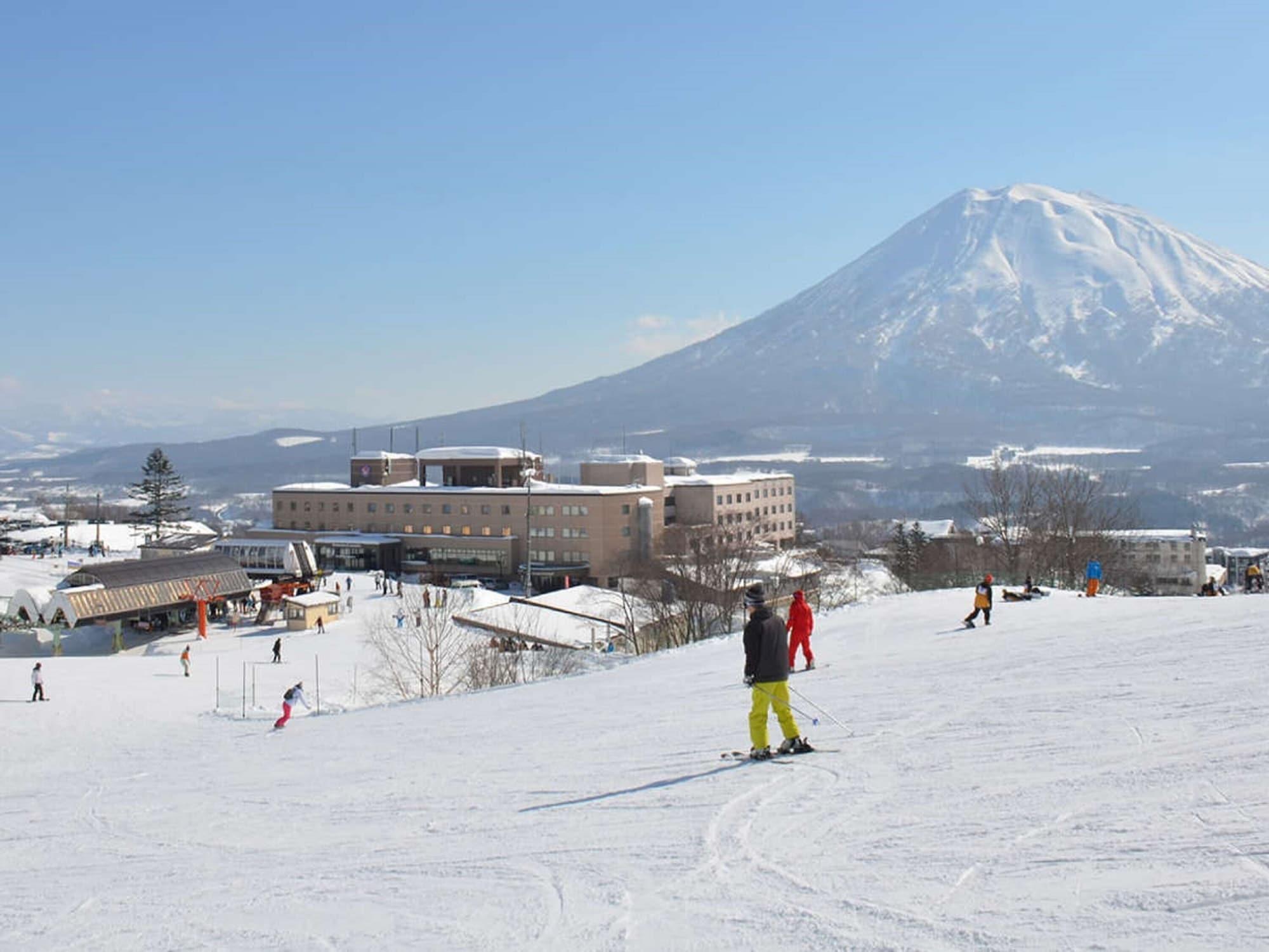 Hotel Niseko Alpen Кучан Екстериор снимка